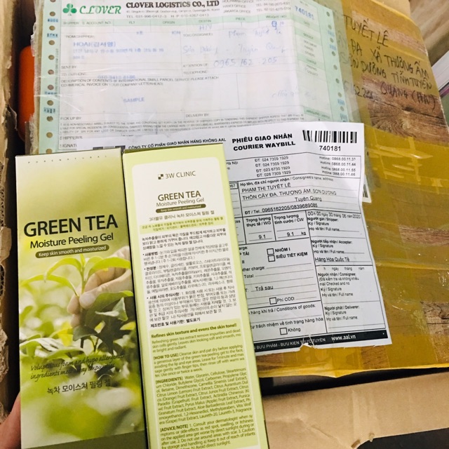 Tẩy tế bào chết 3W clinic green tea chiết xuất trà xanh (180 ml)