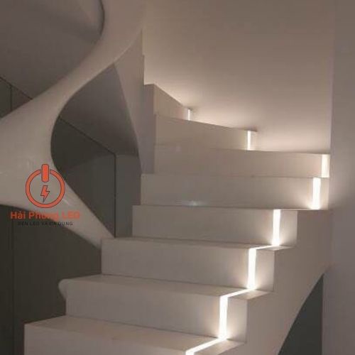Cuộn led dây dán hiệu ứng nháy đuổi 10m 24V 120 led/m Led dán siêu sáng giá rẻ loại tốt trang trí tủ bếp, kệ trưng bày