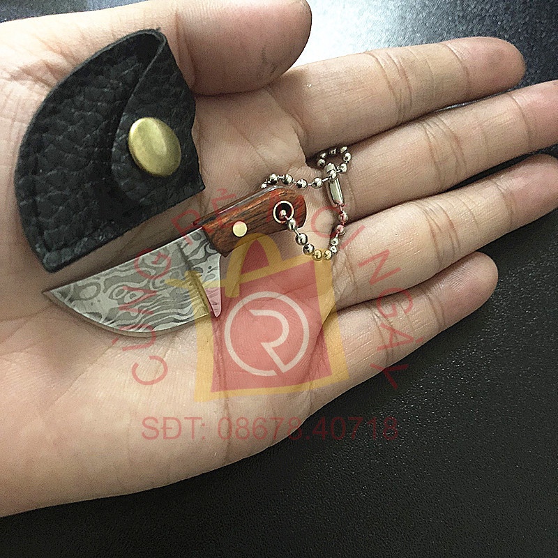 Móc khoá dao bếp mini bằng kim loại, đa năng có bao da, thiết kế tinh tế, chi tiết đẹp mắt