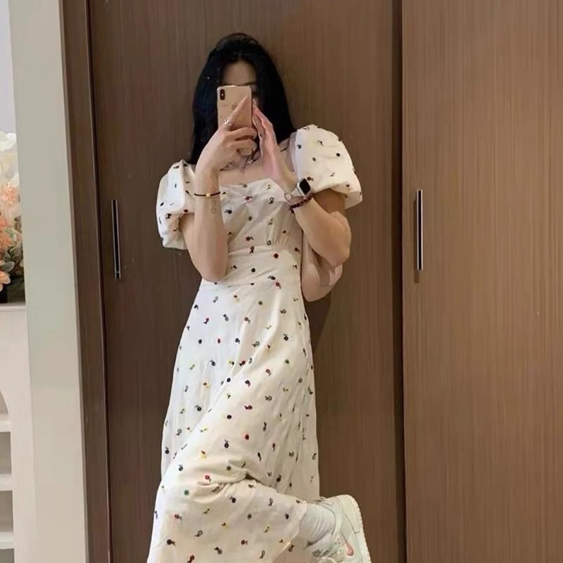 Đầm maxi thêu hoa lưng chun