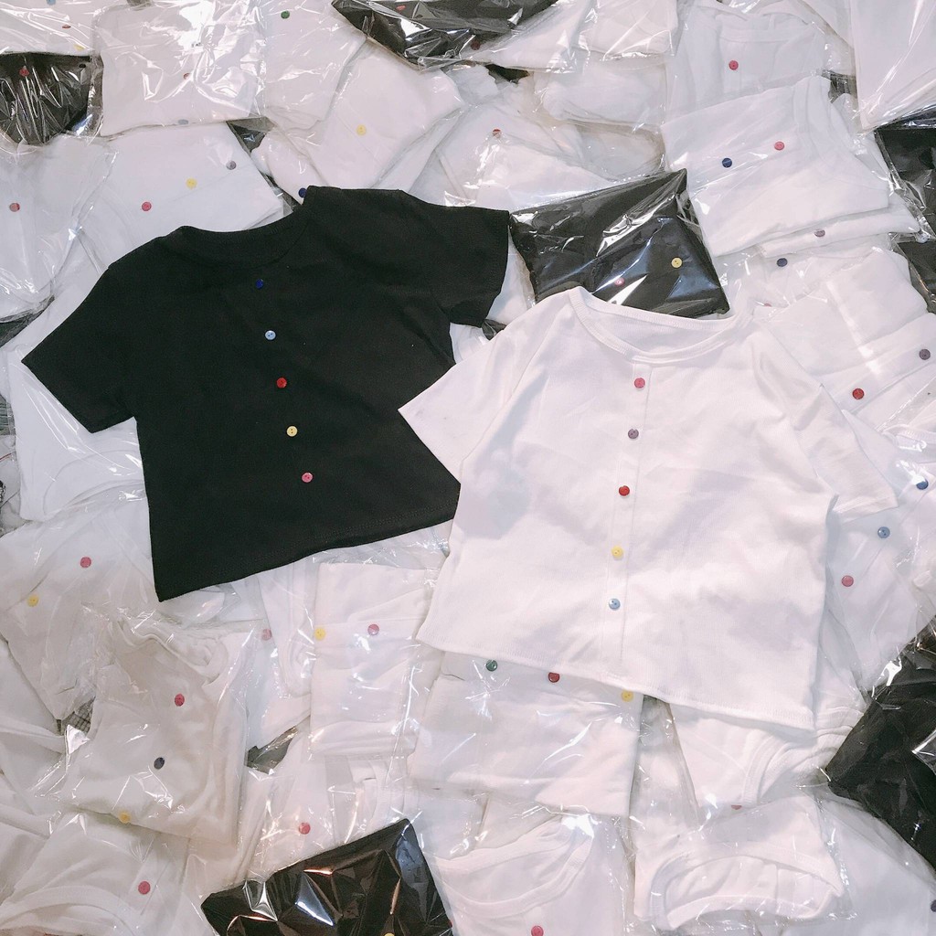 Áo Croptop Ulzzang trơn body cúc màu