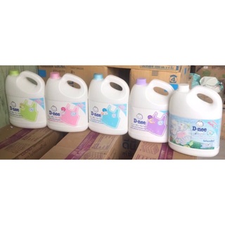 Nước giặt xả trẻ em D-nee thai land can 3000ml