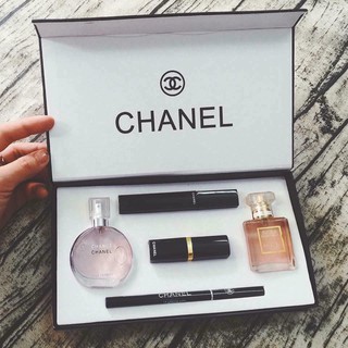 Bộ quà tặng mỹ phẩm 5 món