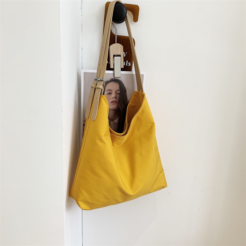 Túi xách đeo vai da mềm thời trang thu đông 2021 dành cho nữ