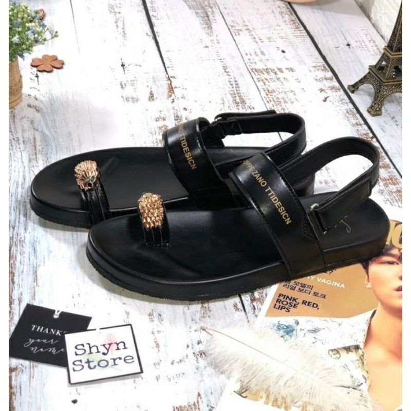 Sandal nam xỏ ngón quqi ngang cực chất