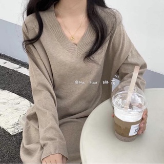 Váy len dài cổ V