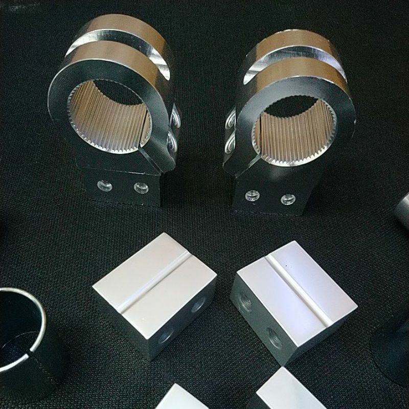 Tay lái ghi đông ClipOn