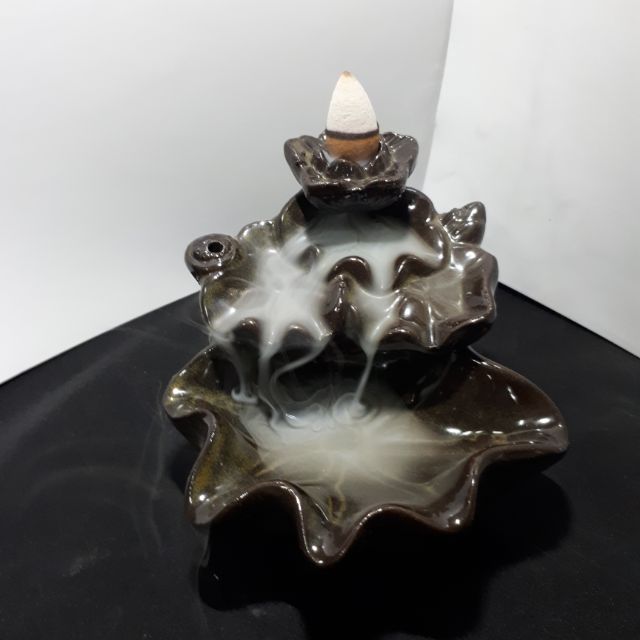 Thác khói trầm hương