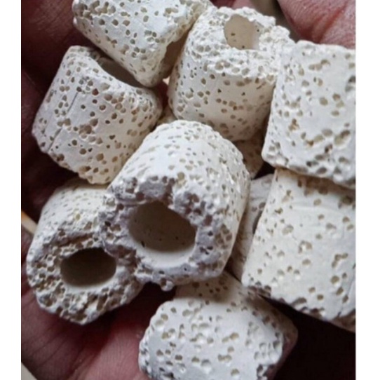 Vật Liệu Lọc Xử Lý Nước Sứ Lỗ