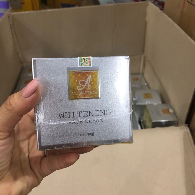 Kem dưởng da( chính hảng đảm bảo 100 % hàng thật)