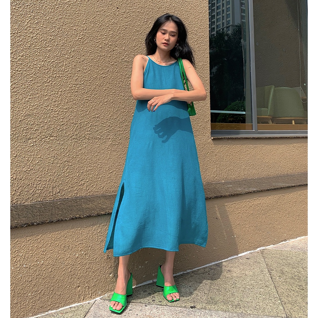 Fly Dress - Váy suông dài cổ yếm bồng bềnh
