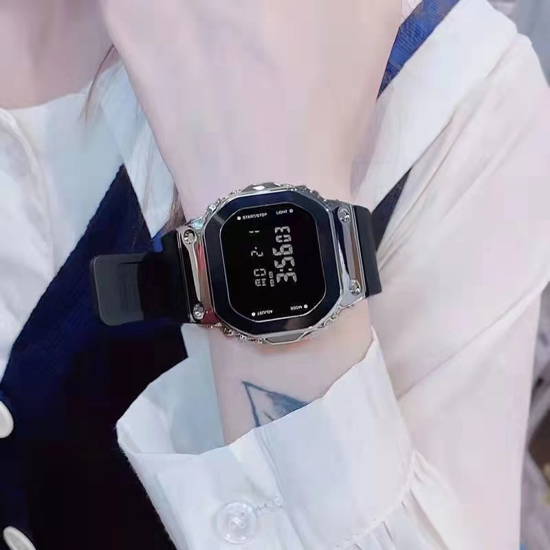 Đồng Hồ Điện Tử Đa Năng Chống Sốc Chống Nước Phong Cách Hàn Quốc Cho Nam Nữ