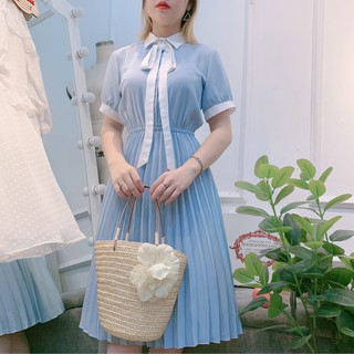 Đầm cổ đức chân ly phối trắng