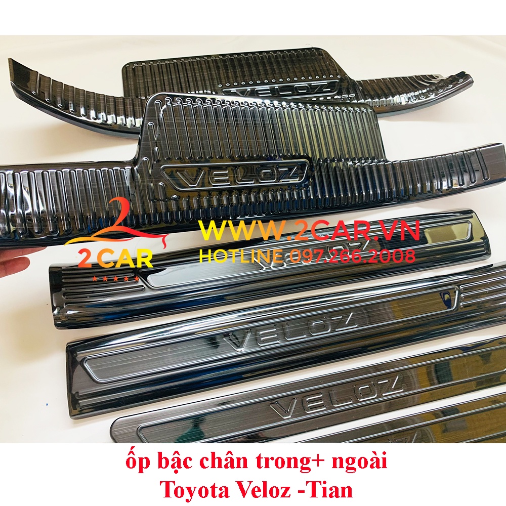 Ốp Bậc Cửa, Nẹp Bước Chân xe TOYOTA VELOZ 2022-2023 HàngTitan ( Tặng kèm keo 3M)