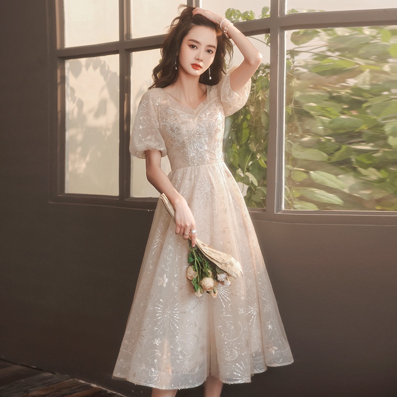 Tiệc dạ hội nữ kiểu Pháp mỏng thời trang chủ nhà biểu diễn váy phù dâu