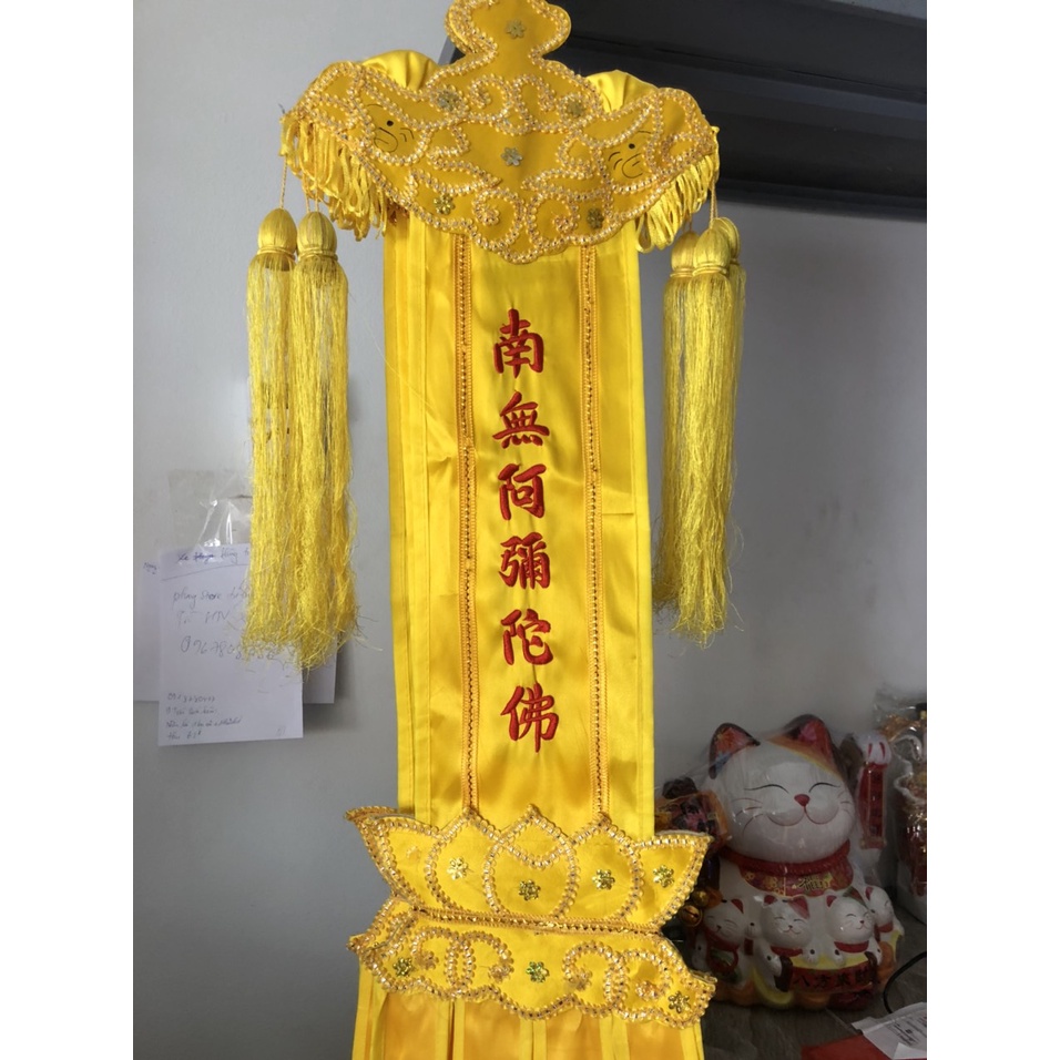 Phan treo vải vàng - phướn treo phật giáo
