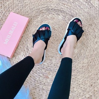 Dép quai chéo phối bèo