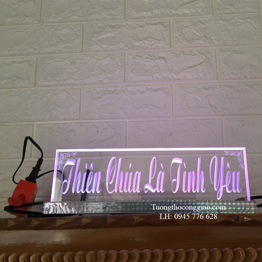 Chữ điện Thiên Chúa là tình yêu
