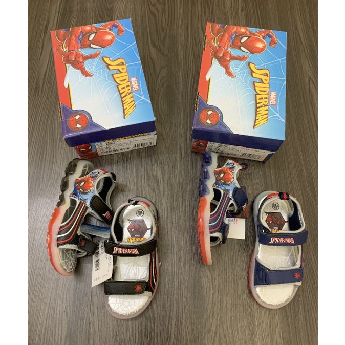 Sandal siêu nhân bé trai có đèn Marvel hai màu