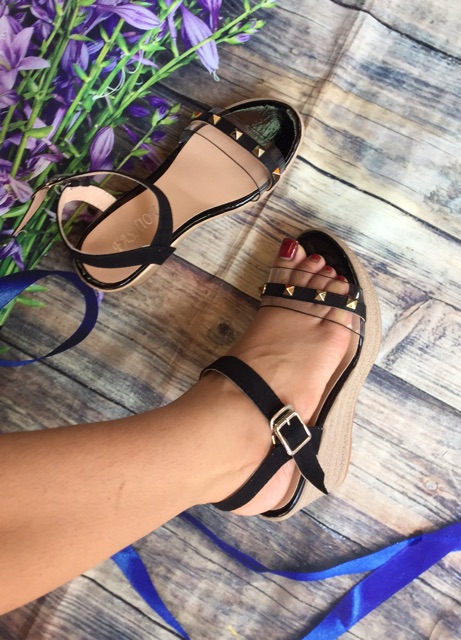 Sandal đế xuông siêu êm siêu nhẹ