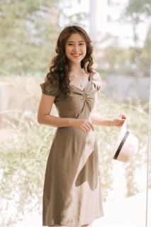 Đầm rêu nhún ngực
