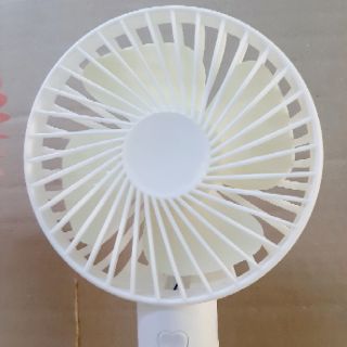 Quạt mini cầm tay siêu mát