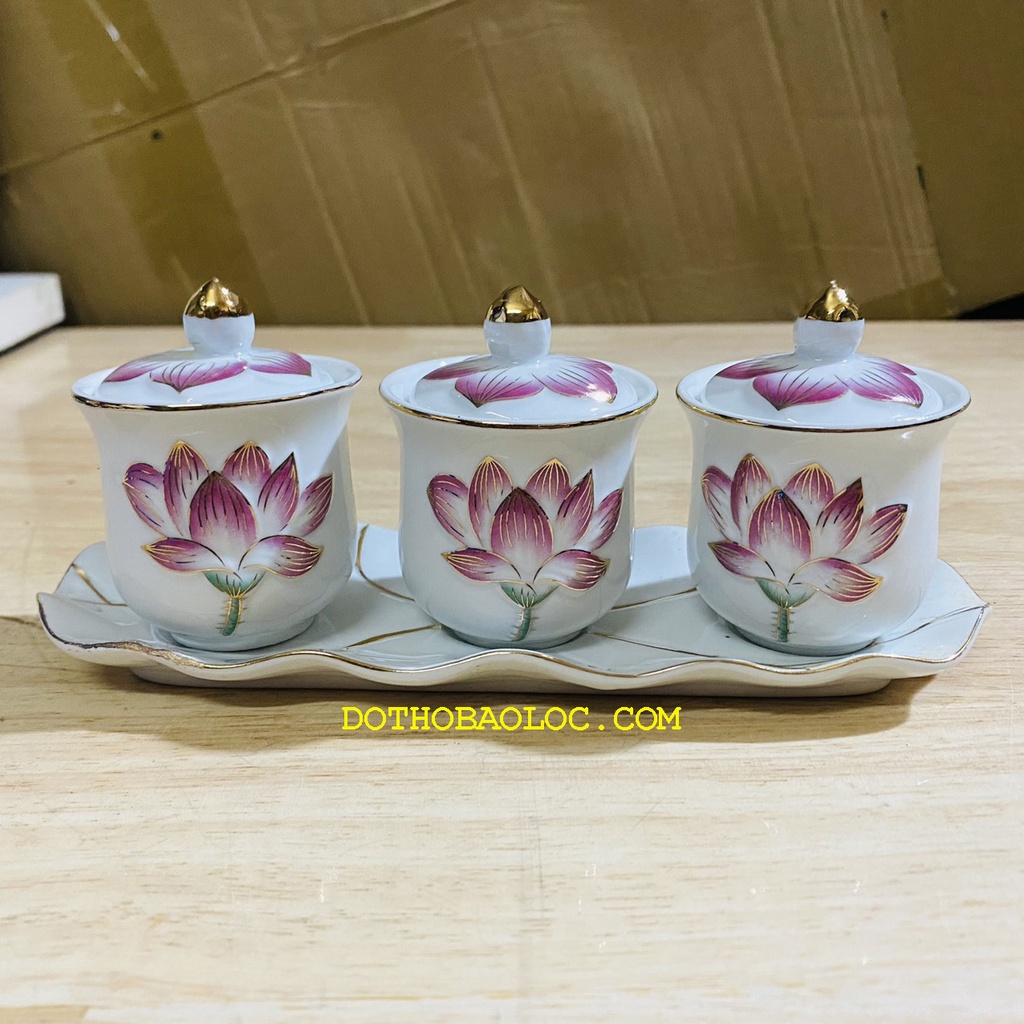 Chum nước thờ có nắp bạch ngọc sứ hoa sen tím nổi 2 loại: bộ 3 ly