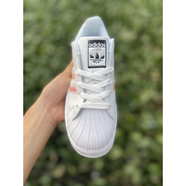 Giày thể thao supper star gót holo