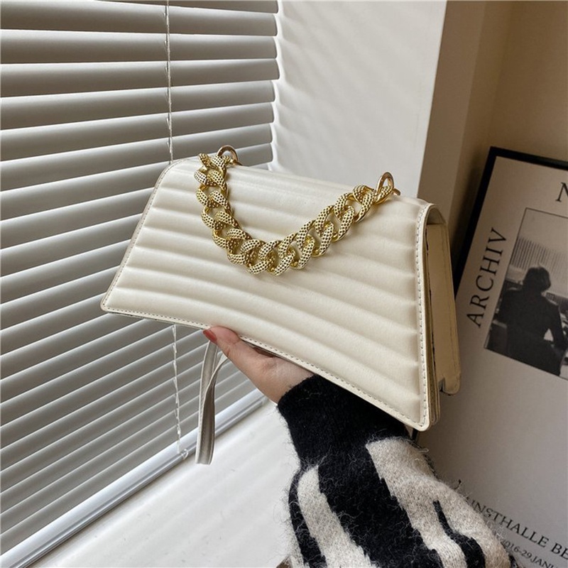 Túi xách IELGY phối chuỗi dây xích phong cách retro hàn quốc thời trang cho nữ