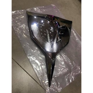 Mặt nạ/ Chỉ mũi Winner X - xi trắng.