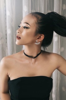 Hoa tai JADIOR