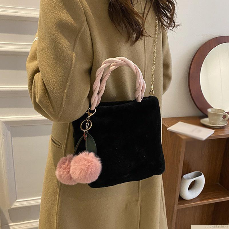 Túi đeo chéo lông giả hình quả cherry xinh xắn