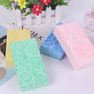 Mút tắm bọt biển kì cọ ghét