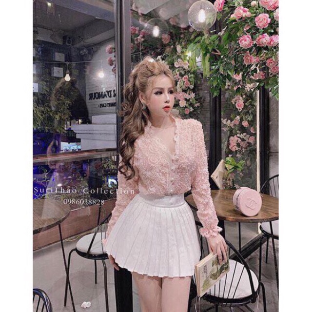 Áo Kiểu Tay Dài Ren Hoa Cài Nút
