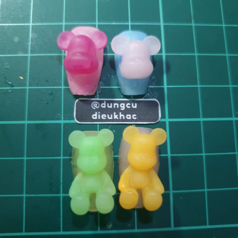 Khuôn charm Gấu xuân bearbrick - 2022 trang trí 3d nail- keycap- điện thoại