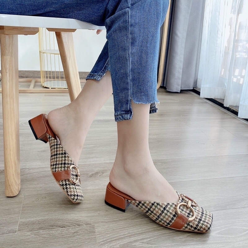 giầy sục vải kẻ mũi vuông khoá cạnh siêu chảnh l1