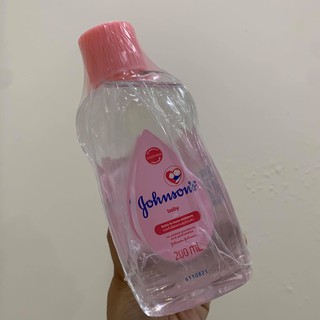 Dầu mát xa Johnson's baby Oil dưỡng ẩm 200ml
