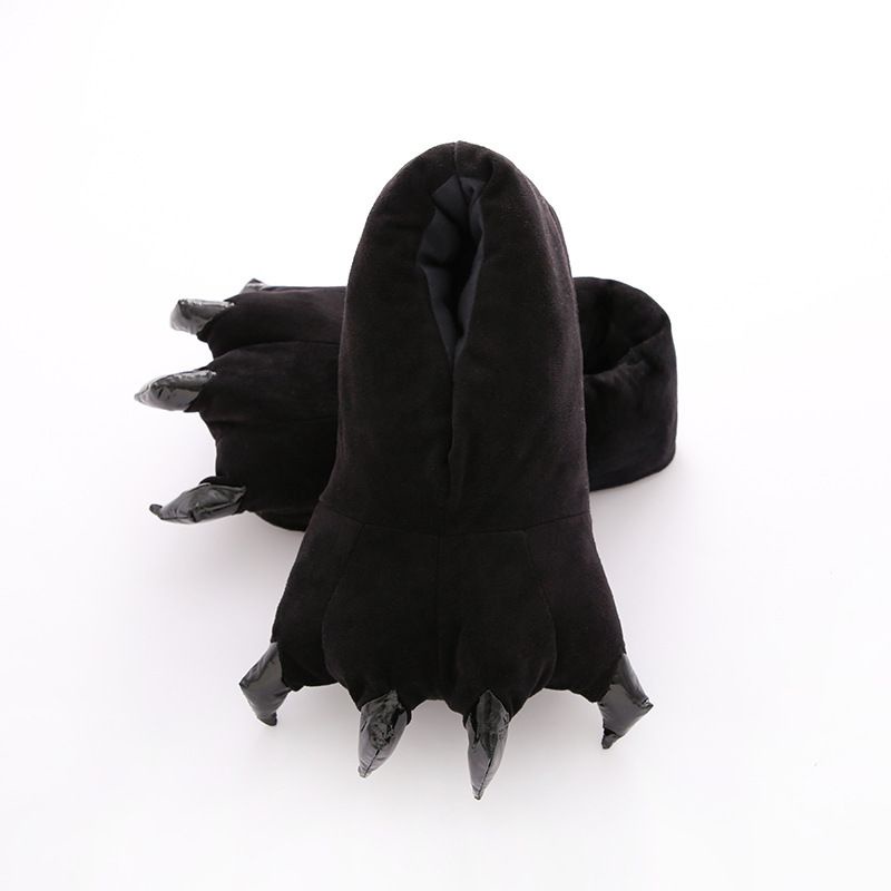 Dép mang trong nhà