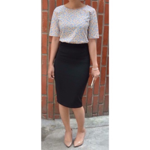 Chân váy bút chì xẻ sau umi hàn | BigBuy360 - bigbuy360.vn