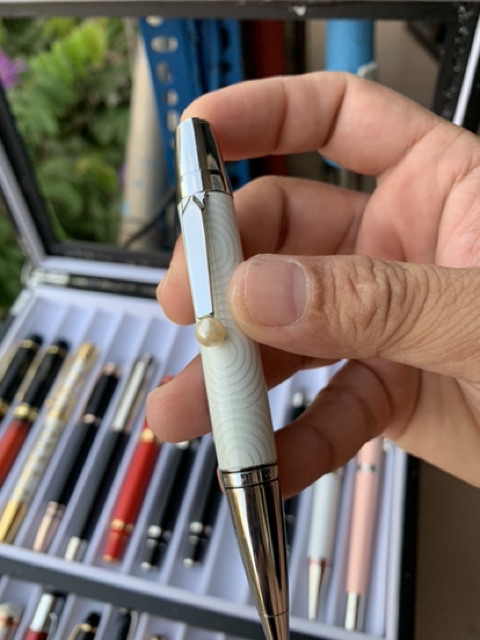 Bút Montblanc Boheme Lacquer Pearl Ballpoint Pen