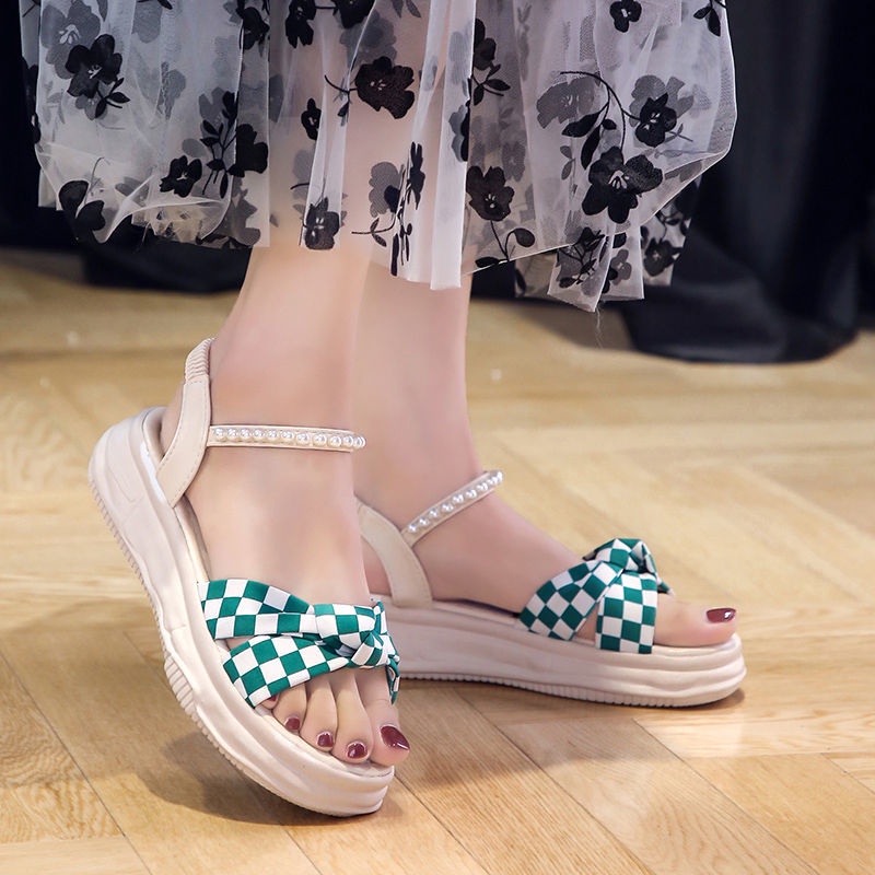 Giày Sandal Đế Mềm Dày Dặn Chống Mòn Đính Ngọc Trai Thời Trang Dành Cho Nữ