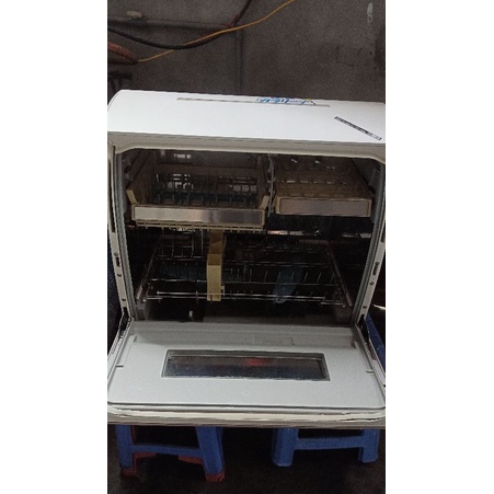 Máy rửa, sấy khô bát đĩa Toshiba