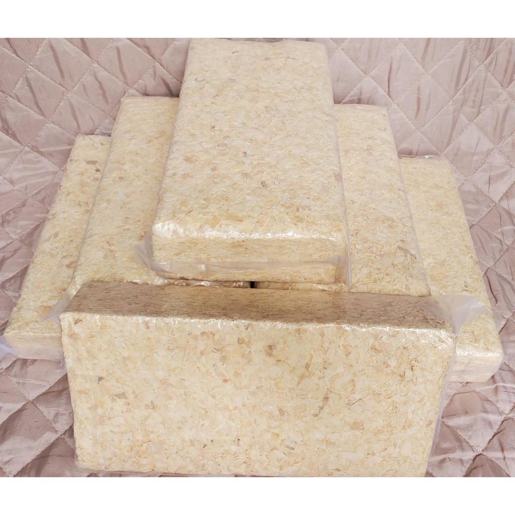mùn cưa nén 1kg sĩ & lẻ ( không bột 100% lá thông )