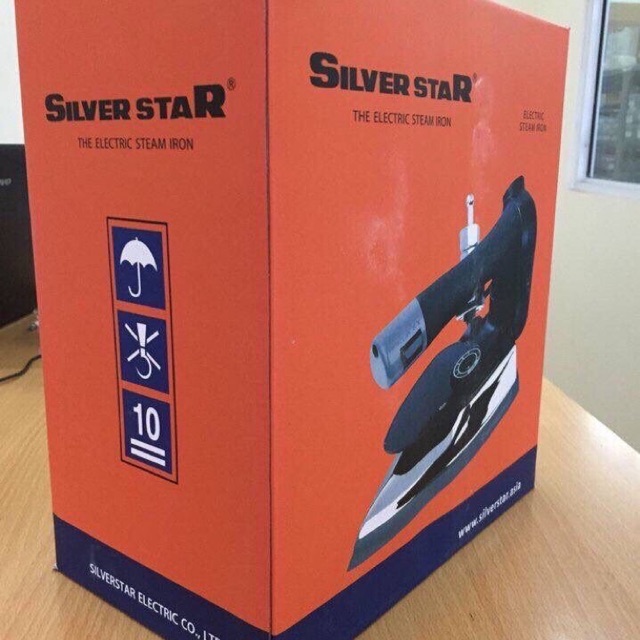 Bàn ủi hơi nước hiệu Silver star hộp cam