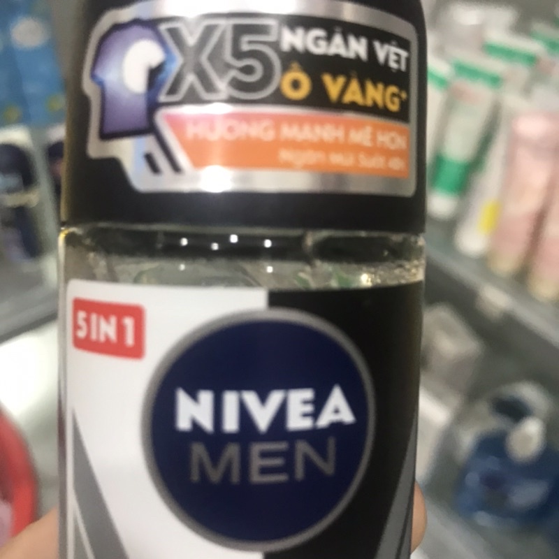 LĂN KHỬ MÙI NIVEA MEN 5IN1 BLACK &amp; WHITE INVISIBLE 50ML