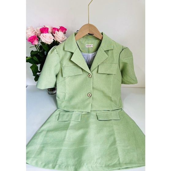 SET ÁO CỔ VEST CROPTOP MIX CHÂN VÁY NGẮN MÀU XANH MINT