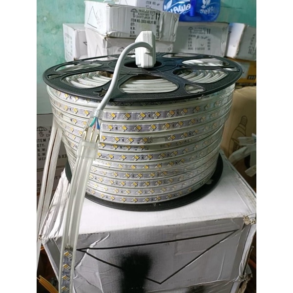 Dây đèn led đổi 3 màu: trắng, vàng và trung tính