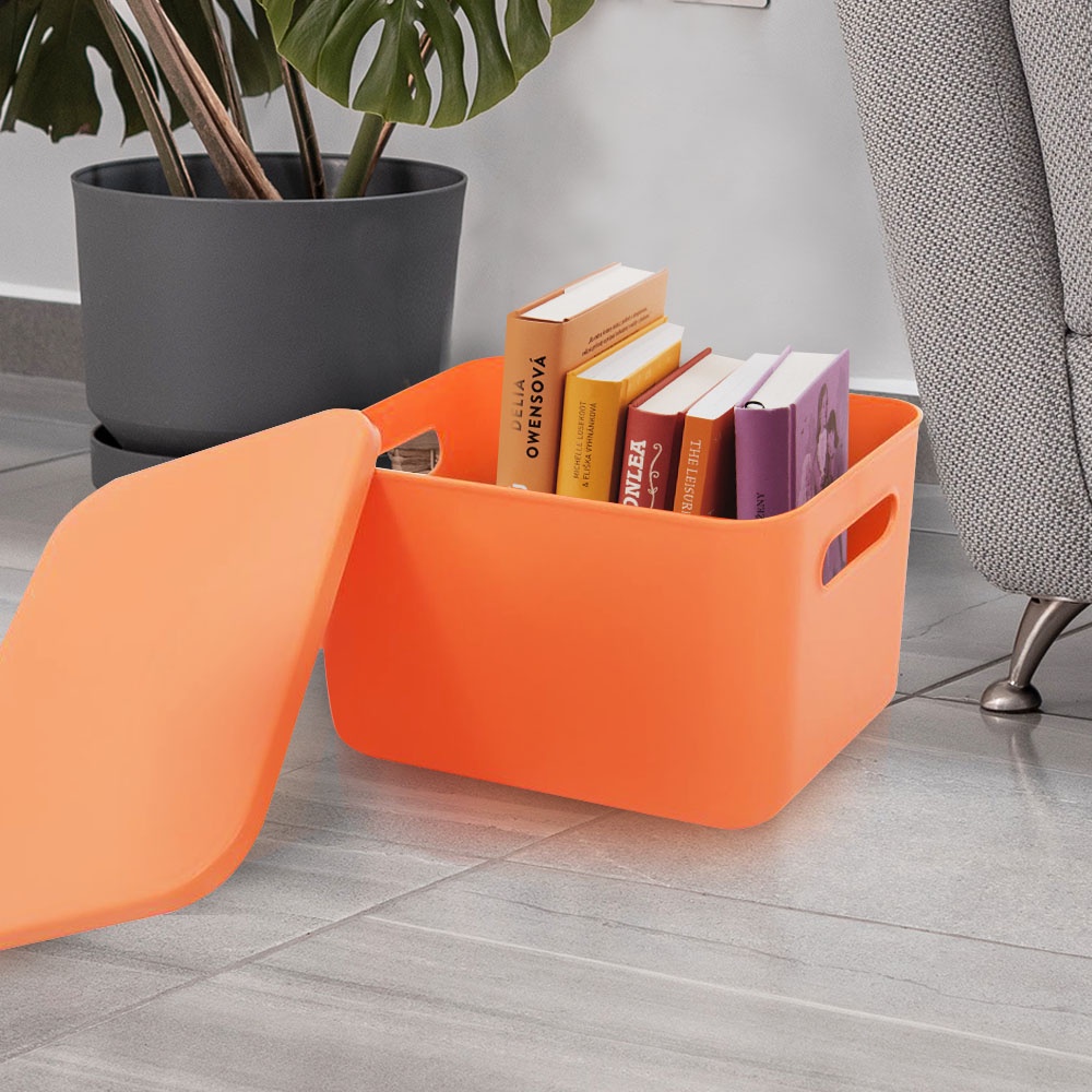 HomeBase STACKO Thùng nhựa có nắp size S R16xS26xC18cm màu cam