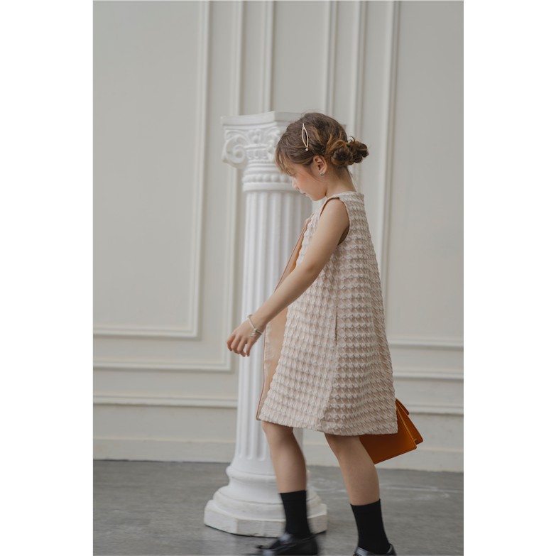 Đầm thiết kế gilet xốp cotton quả trám Hồng Be - Annie Dress