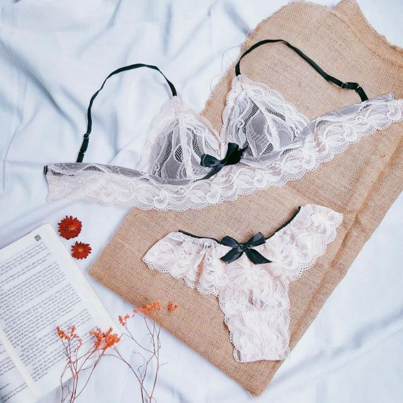 Bộ bralette đồ lót ren không gọng màu tím pastel nơ đen